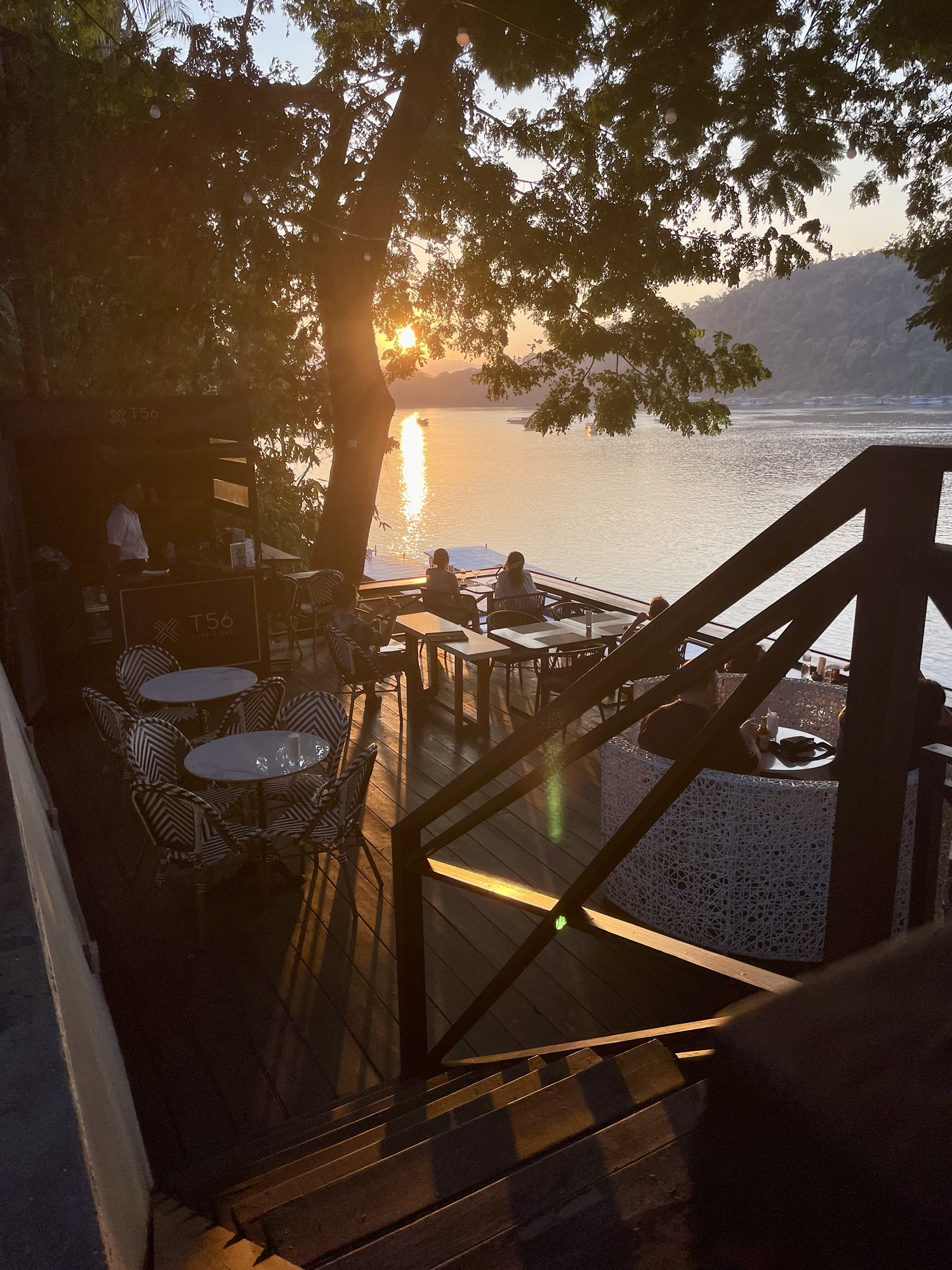 Luang Prabang: New modern cocktail lounge Lost in Baan